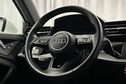 valkoinen Audi A3 2023 kuva 16.