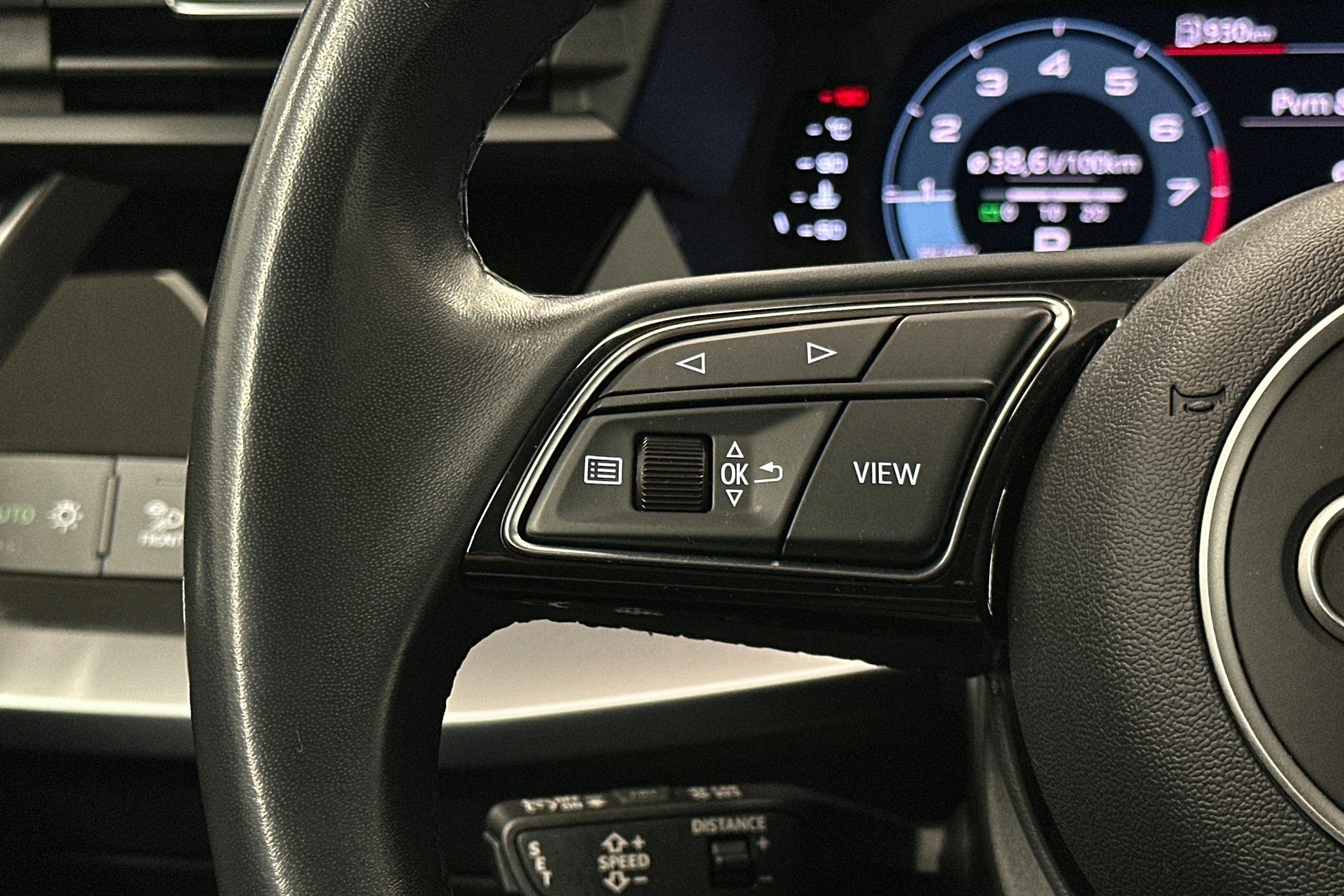 valkoinen Audi A3 2023 kuva 17.