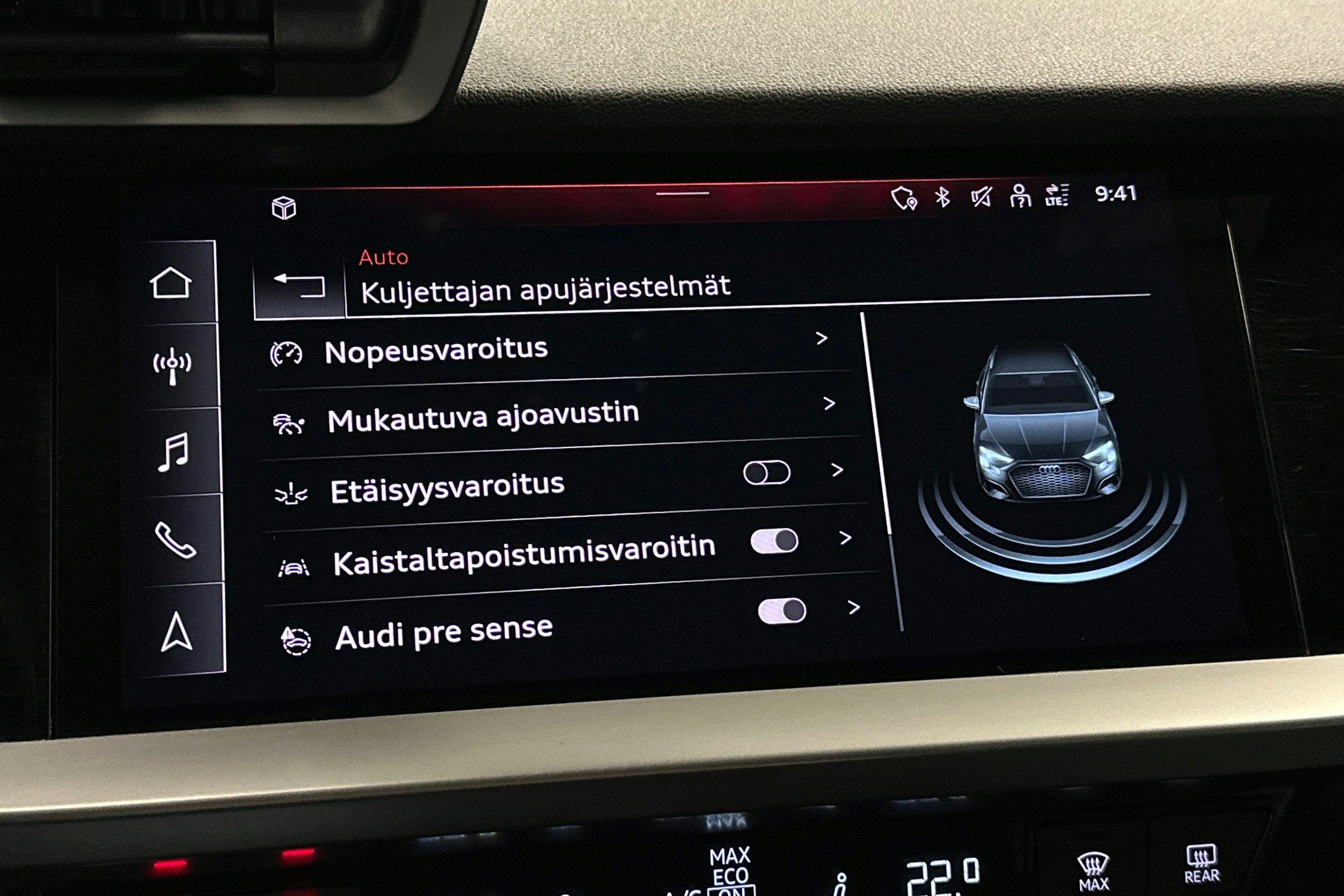 valkoinen Audi A3 2023 kuva 22.