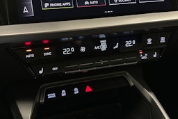 valkoinen Audi A3 2023 kuva 24.