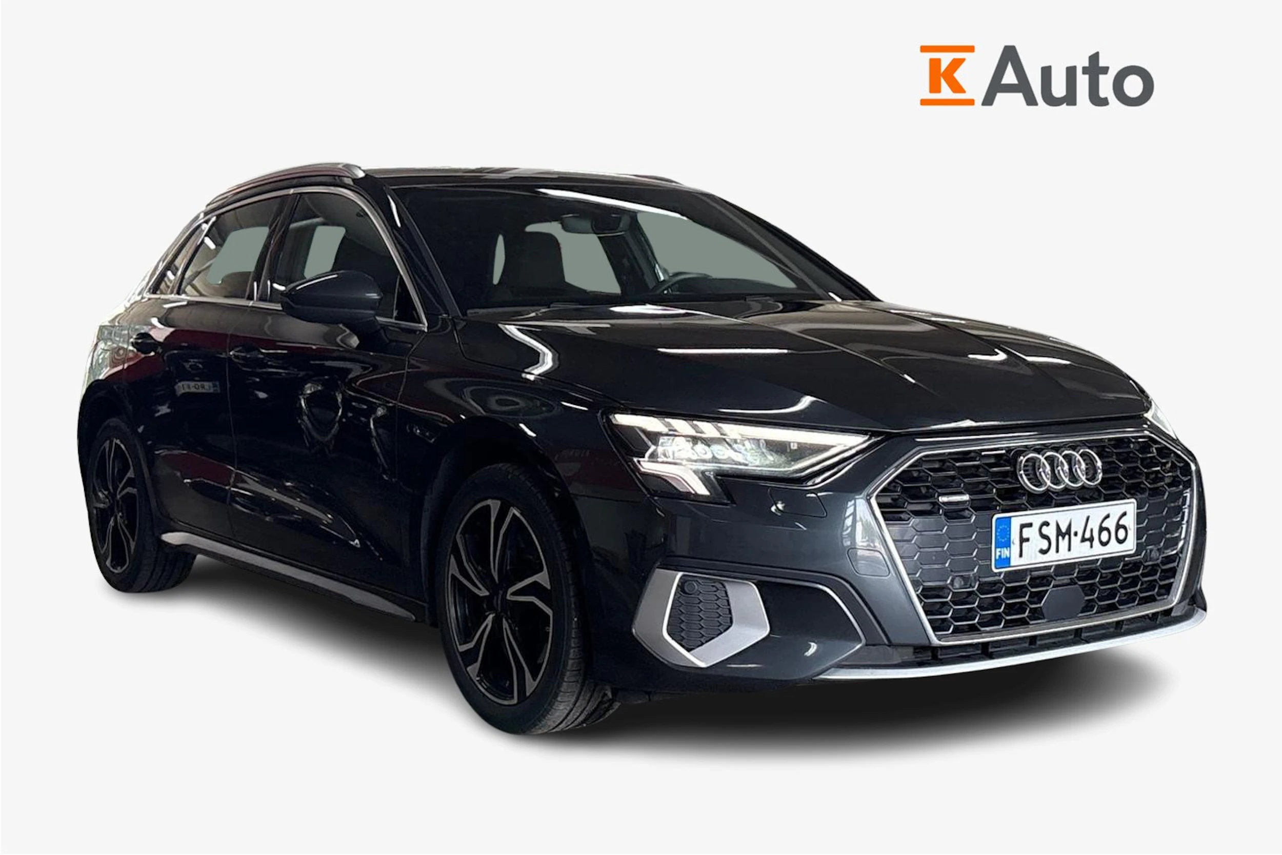 Harmaa Audi A3 2023 kuva 1.