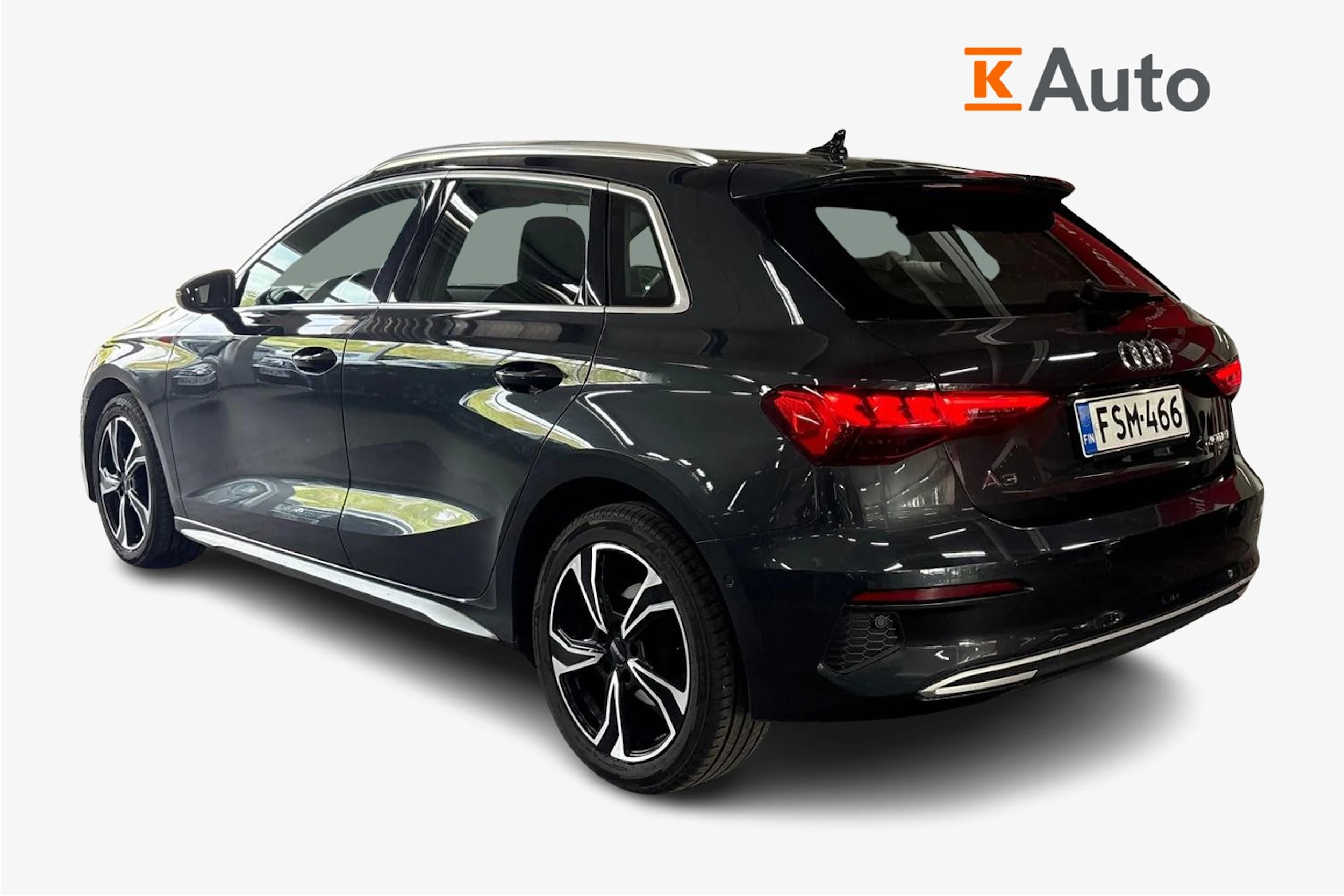 Harmaa Audi A3 2023 kuva 3.