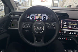 Harmaa Audi A3 2023 kuva 15.