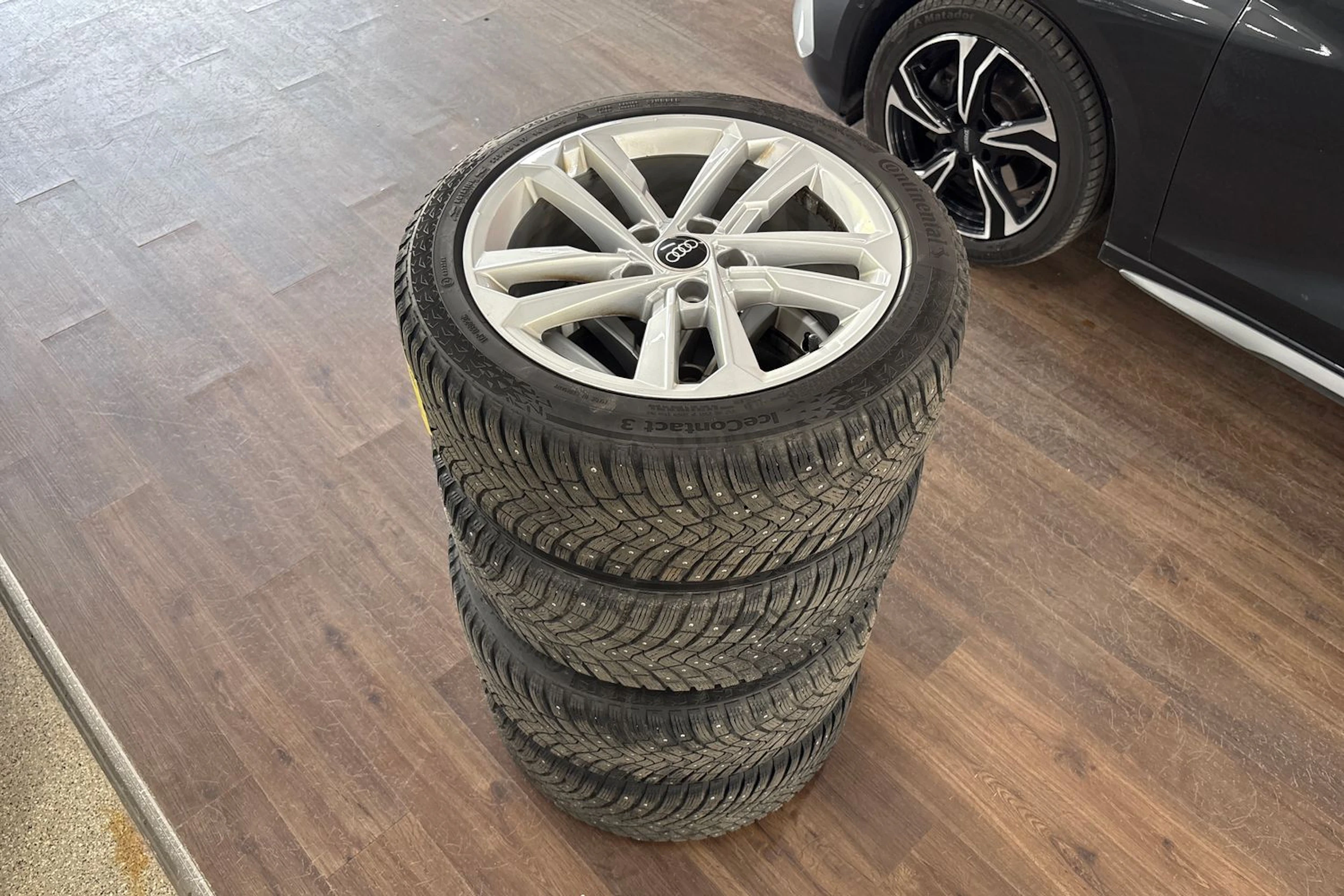 Harmaa Audi A3 2023 kuva 29.