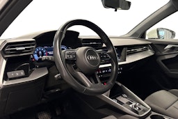 valkoinen Audi A3 2023 kuva 3.