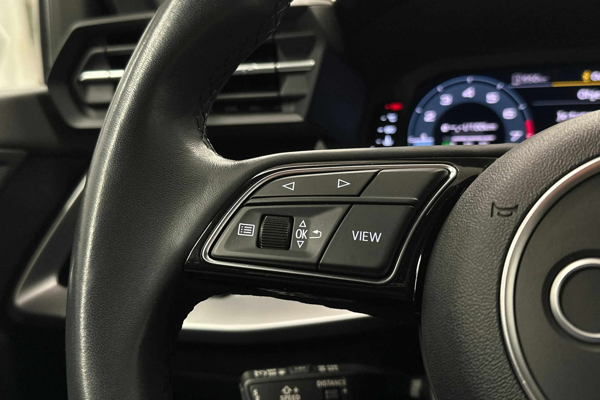 valkoinen Audi A3 2023 kuva 19.