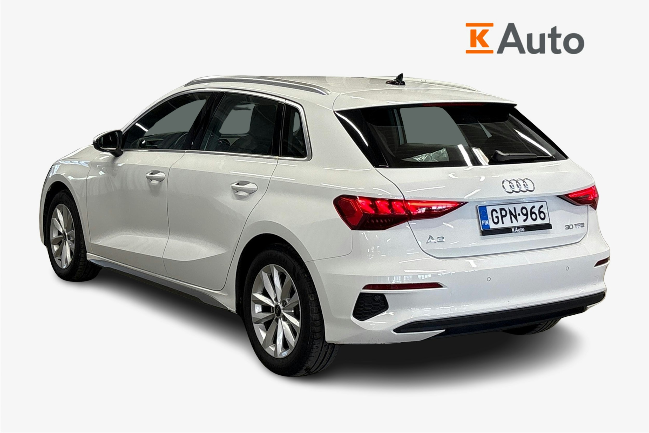 valkoinen Audi A3 2023 kuva 2.