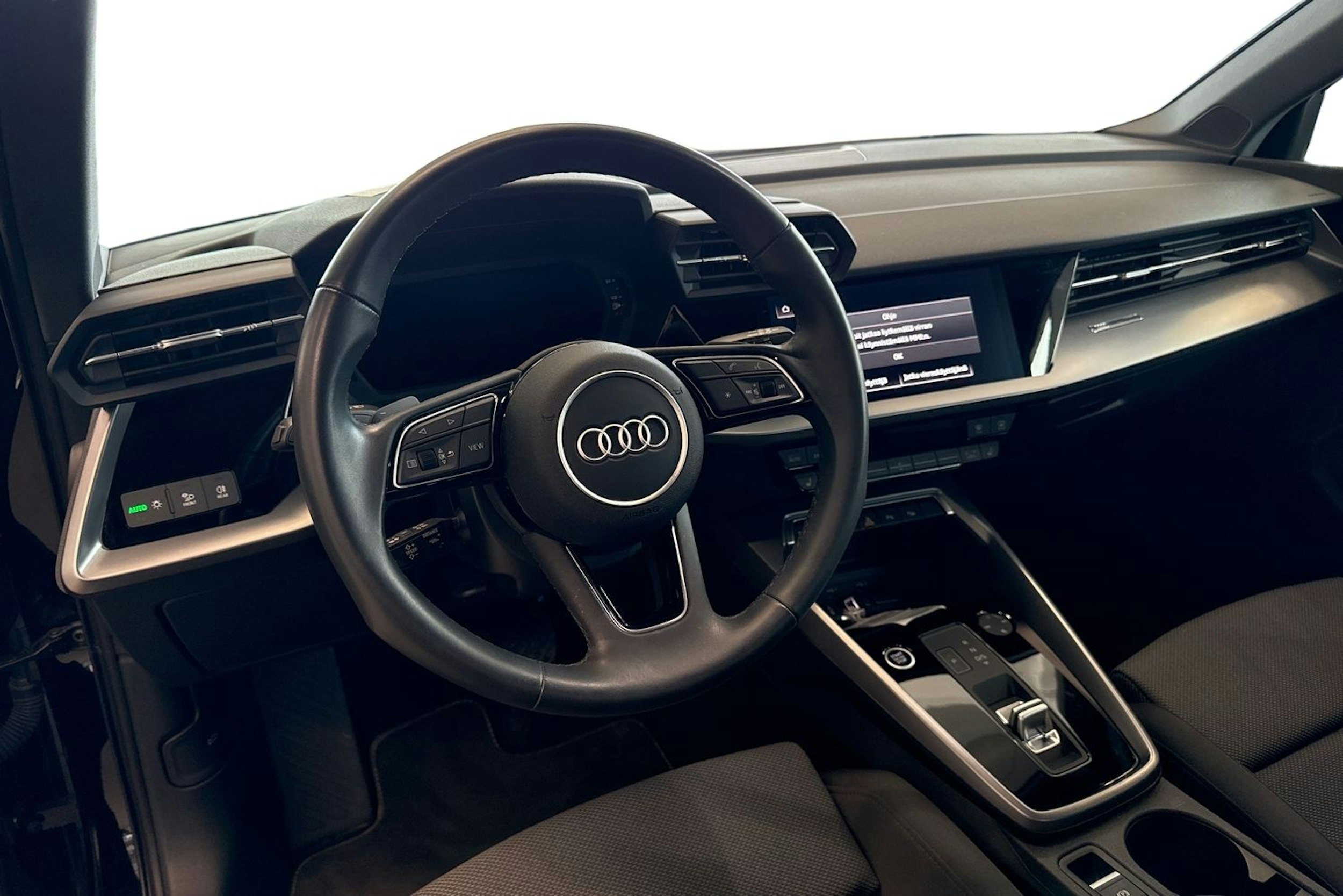 musta Audi A3 2023 kuva 7.