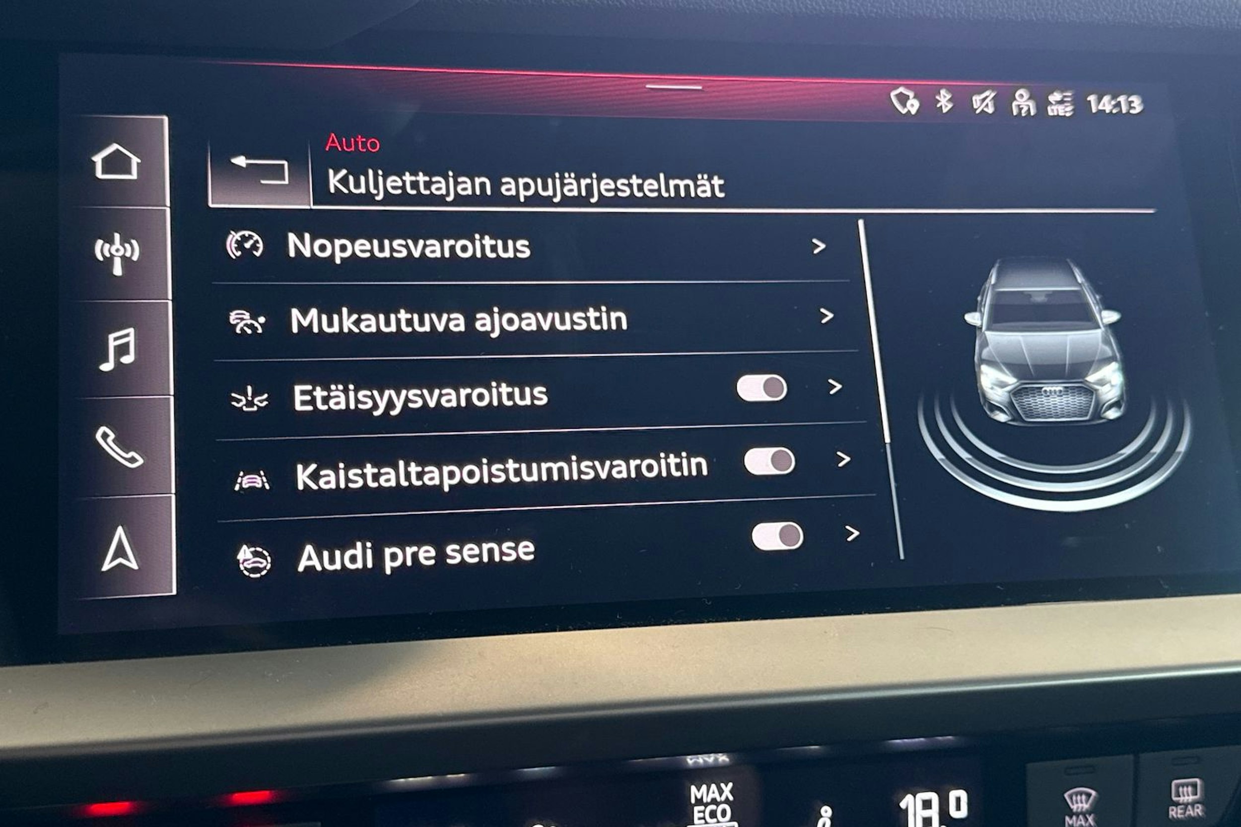 musta Audi A3 2023 kuva 19.