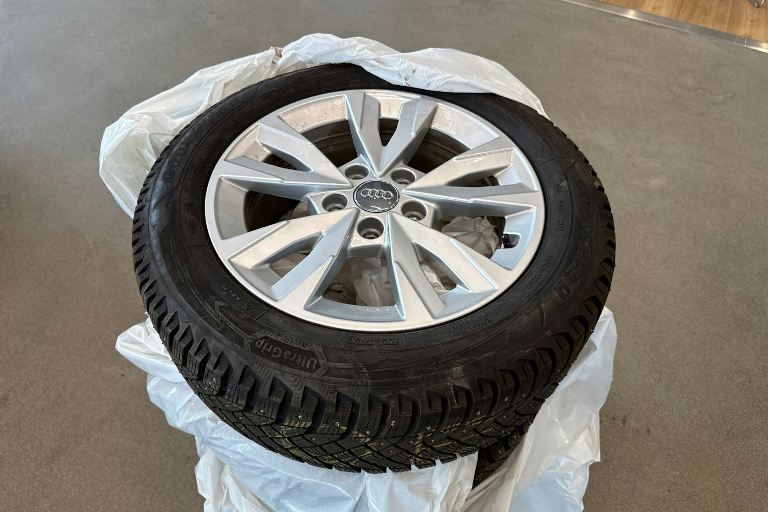 musta Audi A3 2023 kuva 28.