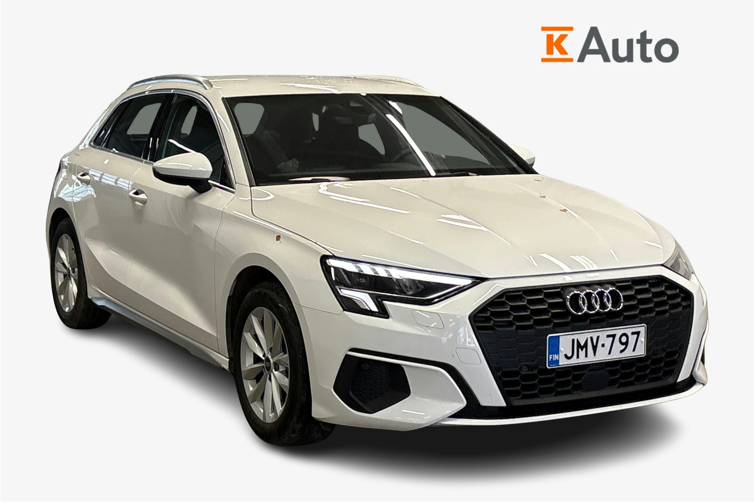 valkoinen Audi A3 2023 kuva 1.