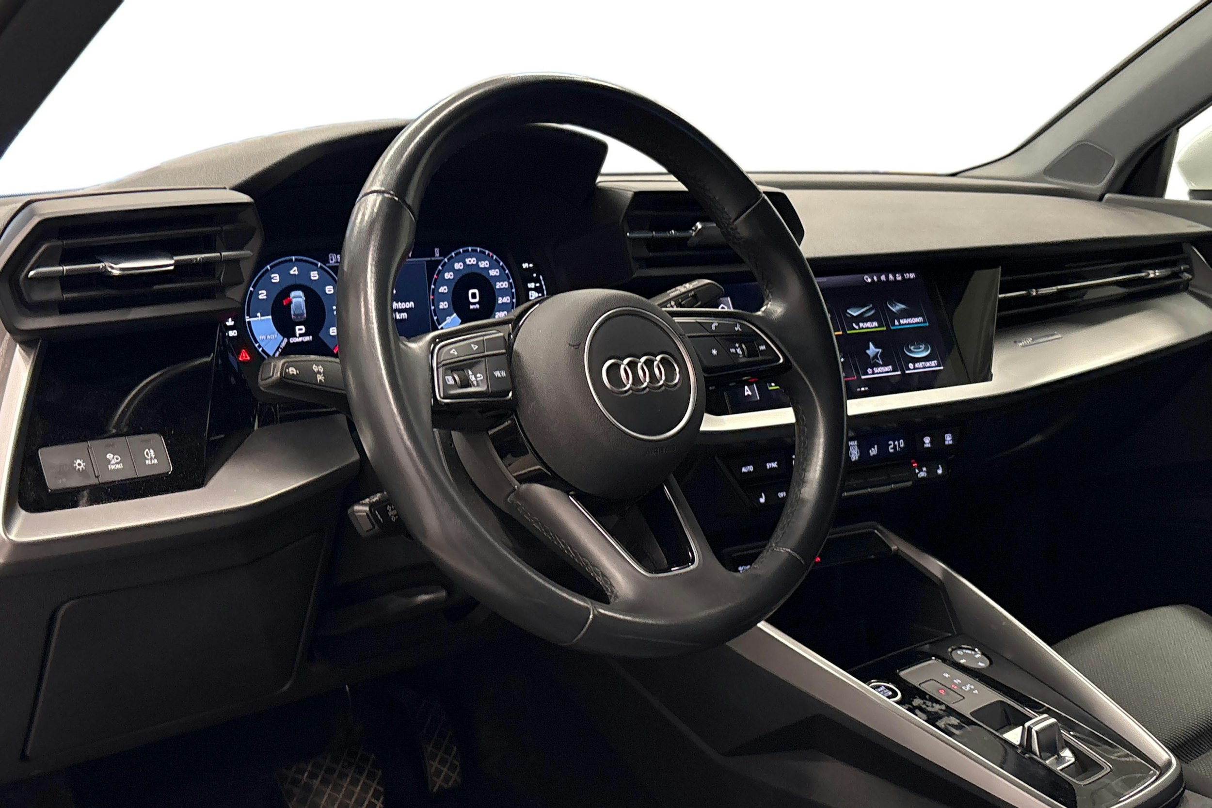 valkoinen Audi A3 2023 kuva 3.