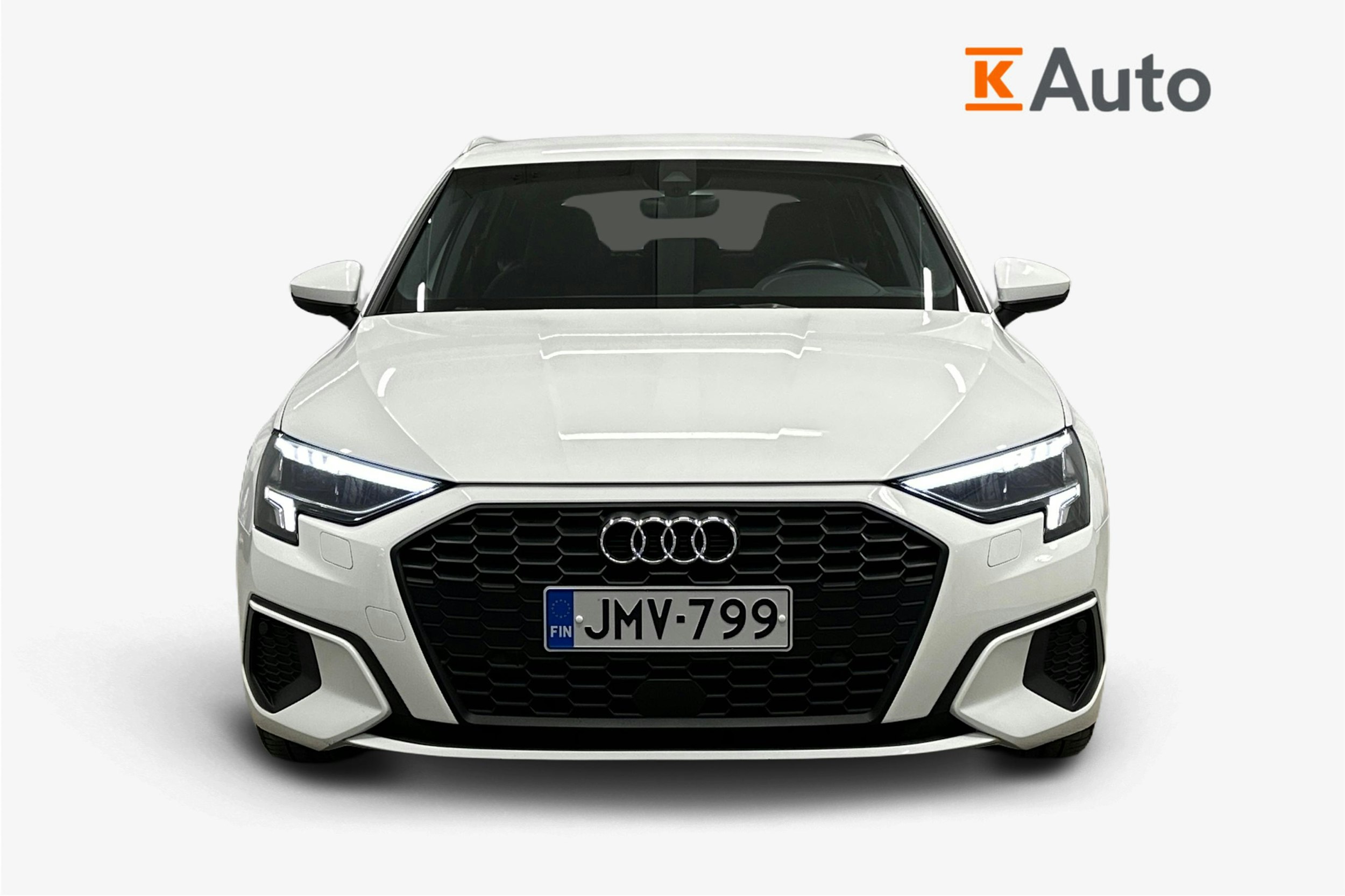 valkoinen Audi A3 2023 kuva 5.
