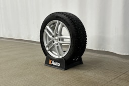 valkoinen Audi A3 2023 kuva 13.