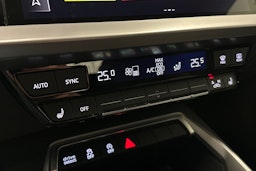 valkoinen Audi A3 2023 kuva 24.
