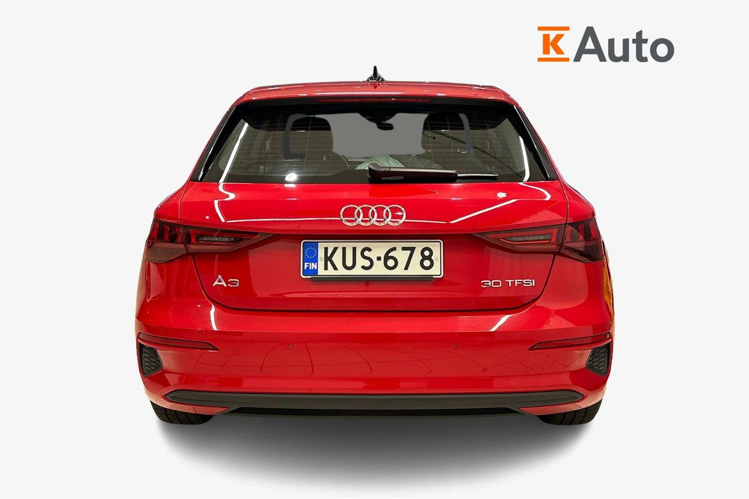 Punainen Audi A3 2023 kuva 3.
