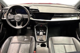 Punainen Audi A3 2023 kuva 9.