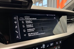 Punainen Audi A3 2023 kuva 20.