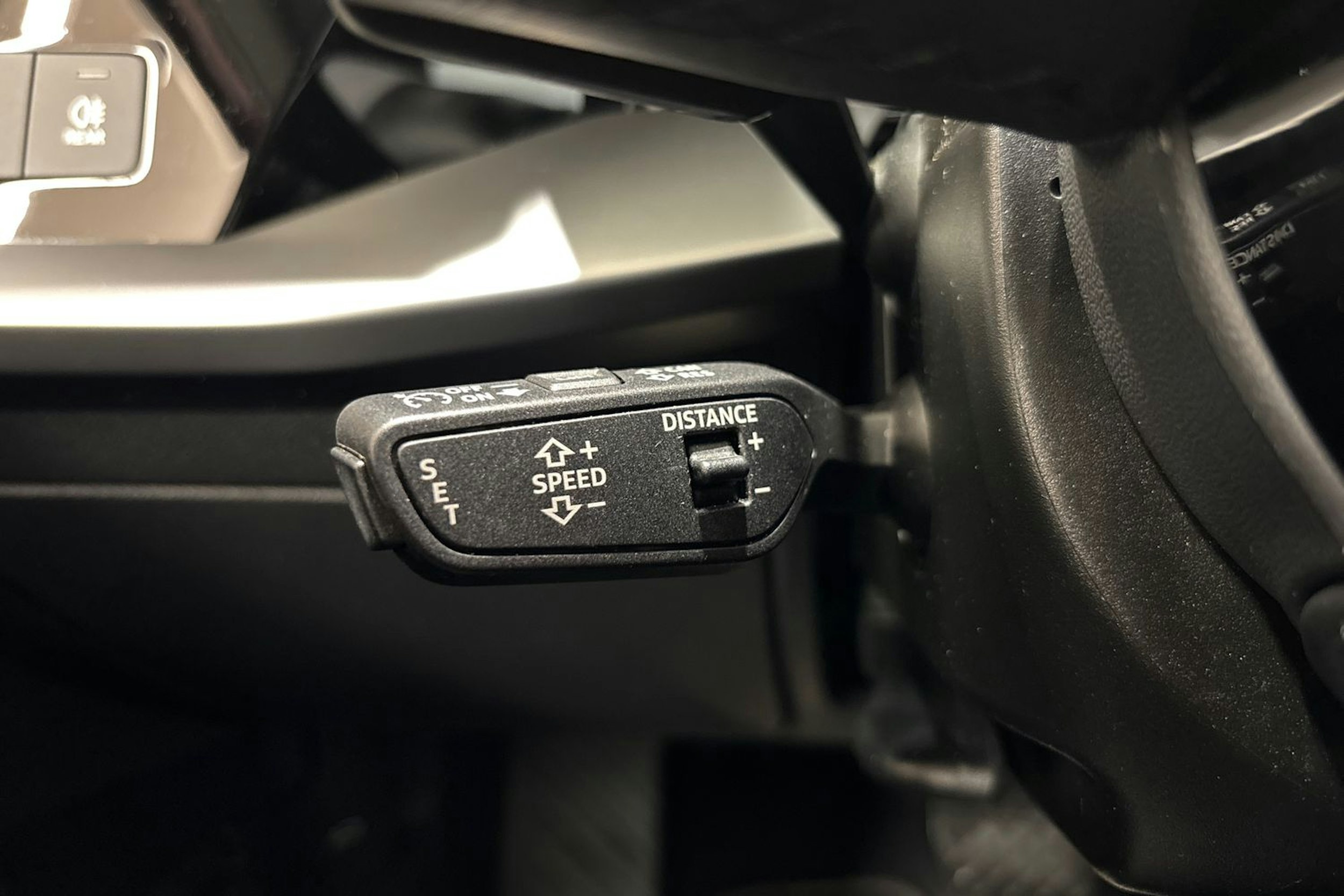 Punainen Audi A3 2023 kuva 25.