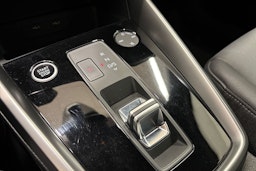 Punainen Audi A3 2023 kuva 29.