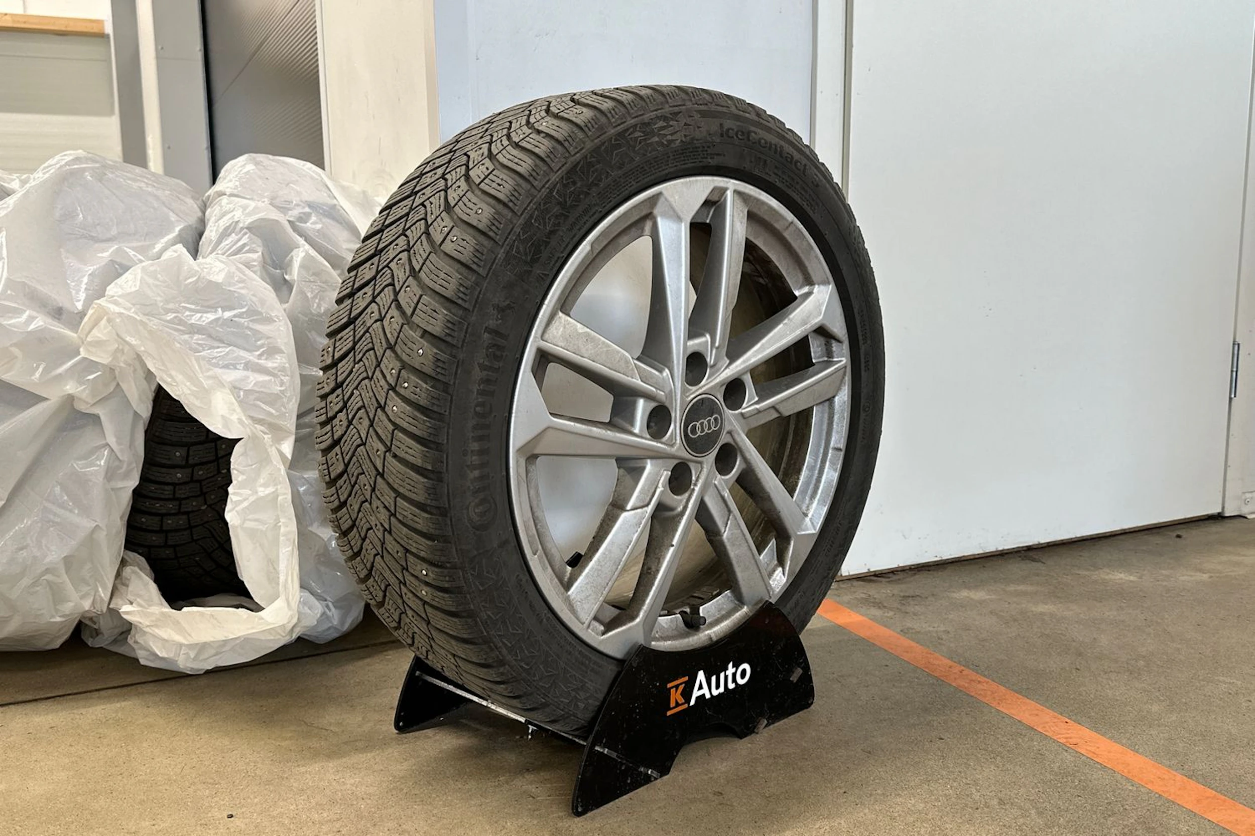 valkoinen Audi A3 2023 kuva 10.