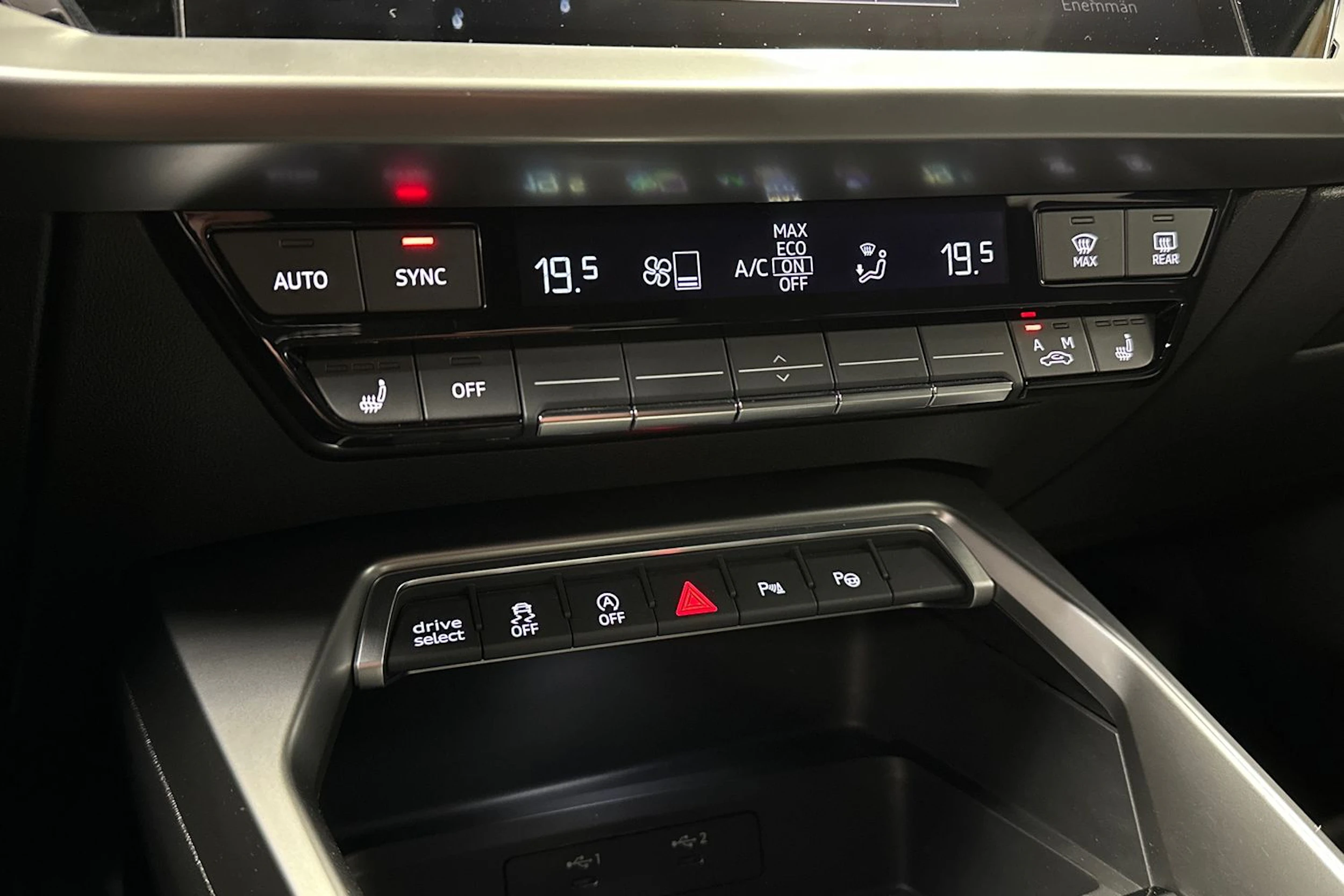 valkoinen Audi A3 2023 kuva 16.