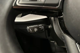 sininen Audi A3 2023 kuva 13.