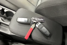 sininen Audi A3 2023 kuva 24.