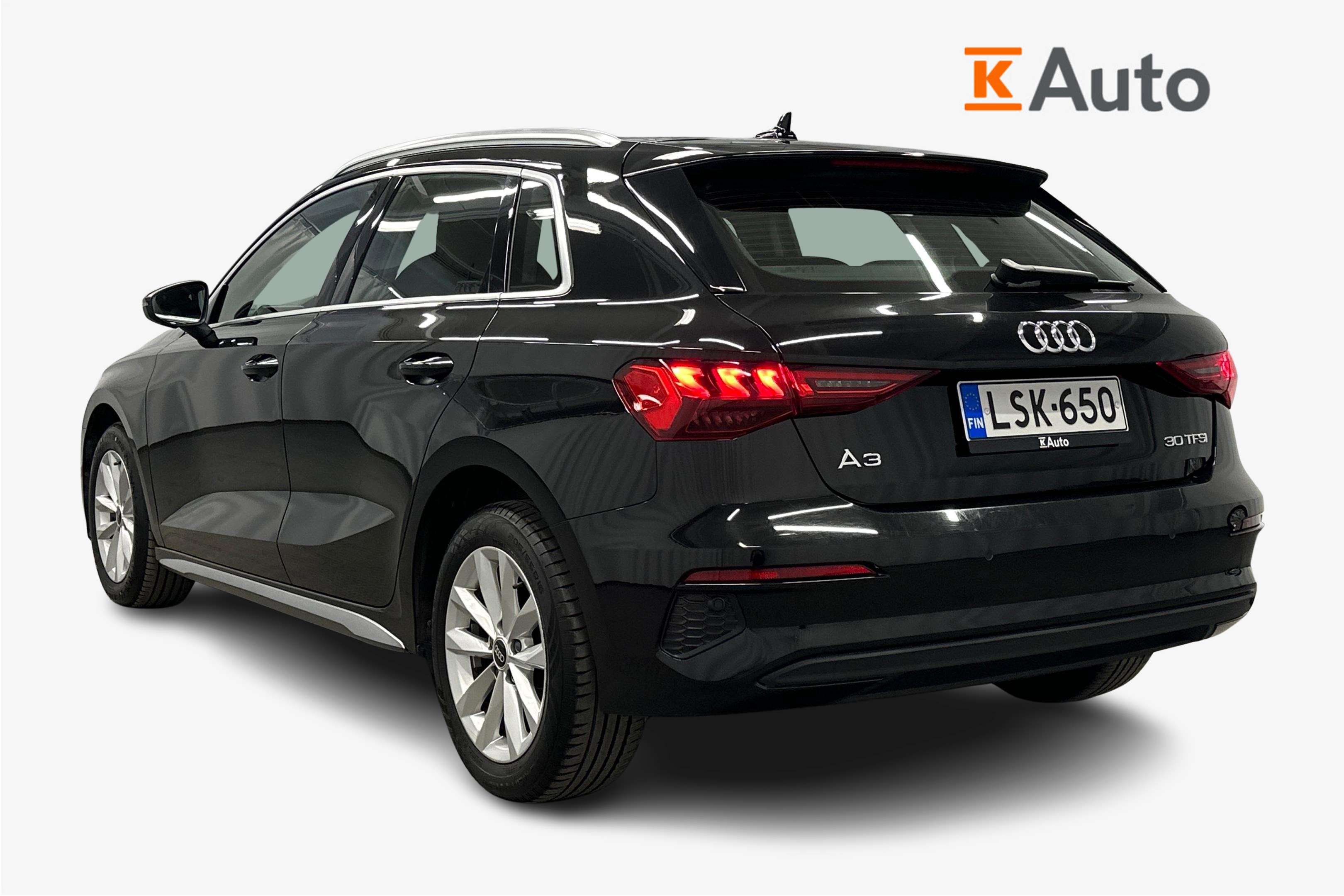 Audi A3 2023, kuva 2/33