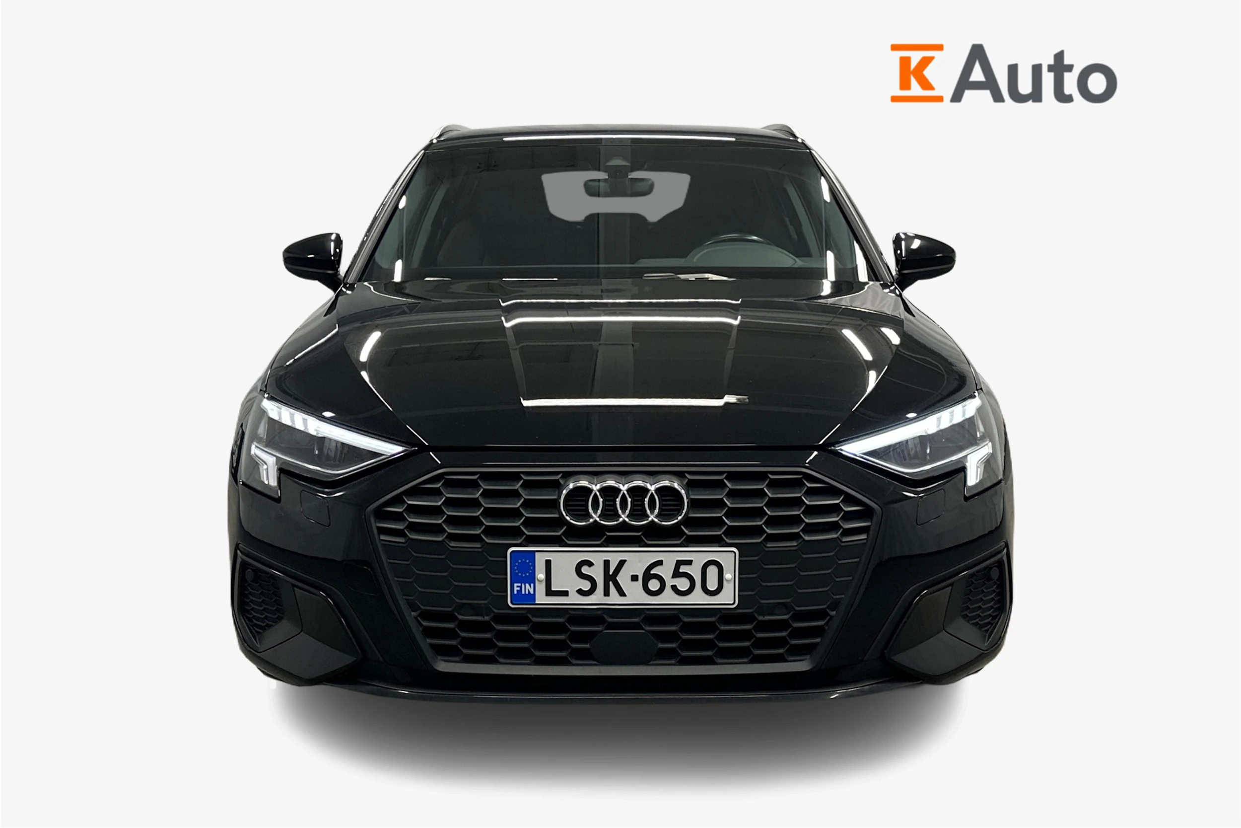 musta Audi A3 2023 kuva 4.