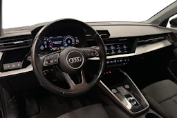 musta Audi A3 2023 kuva 6.