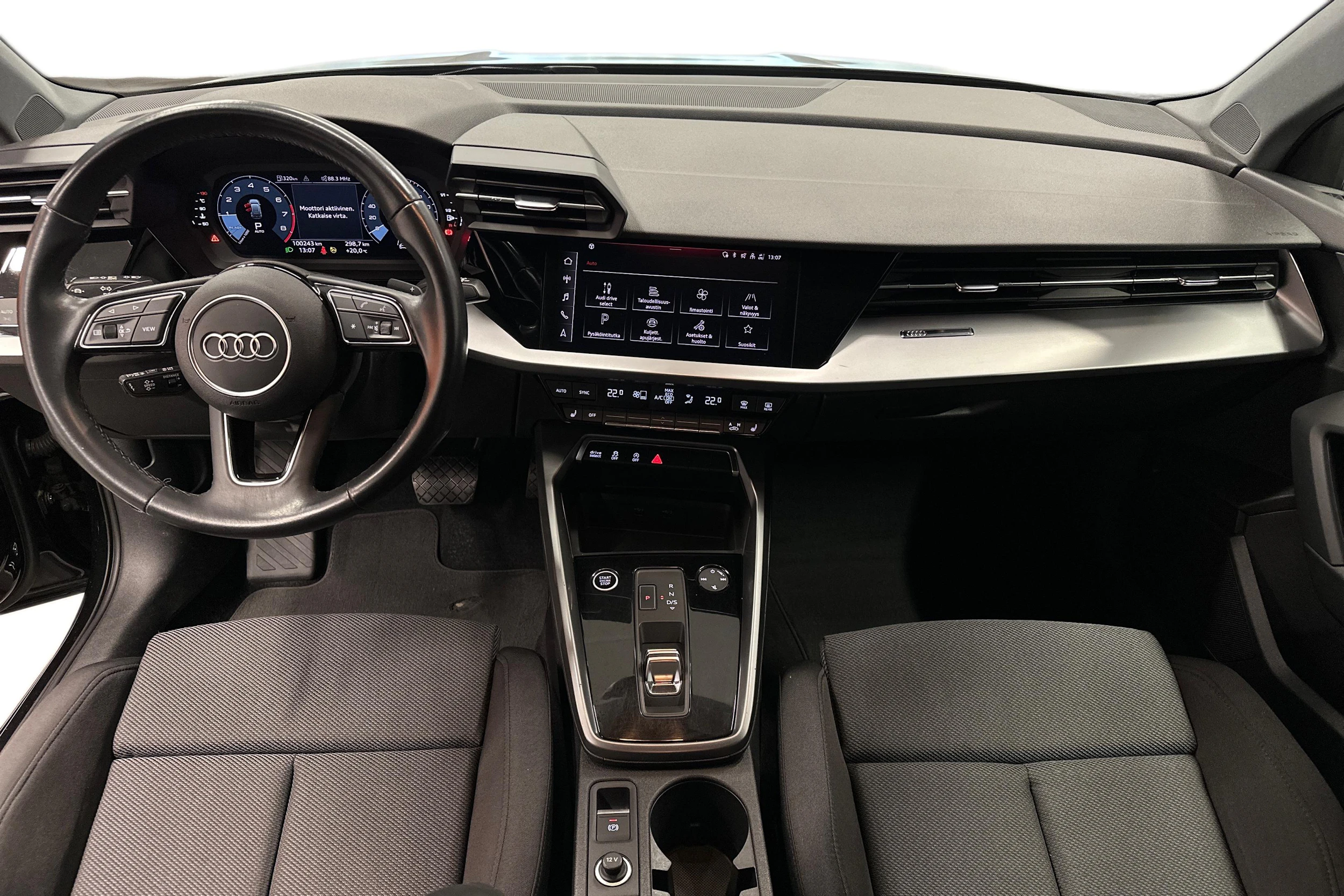 musta Audi A3 2023 kuva 7.