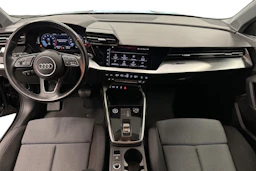 musta Audi A3 2023 kuva 7.