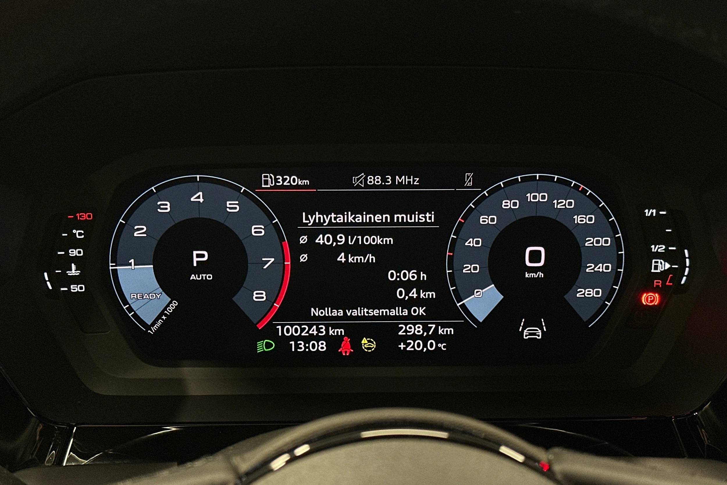 musta Audi A3 2023 kuva 13.