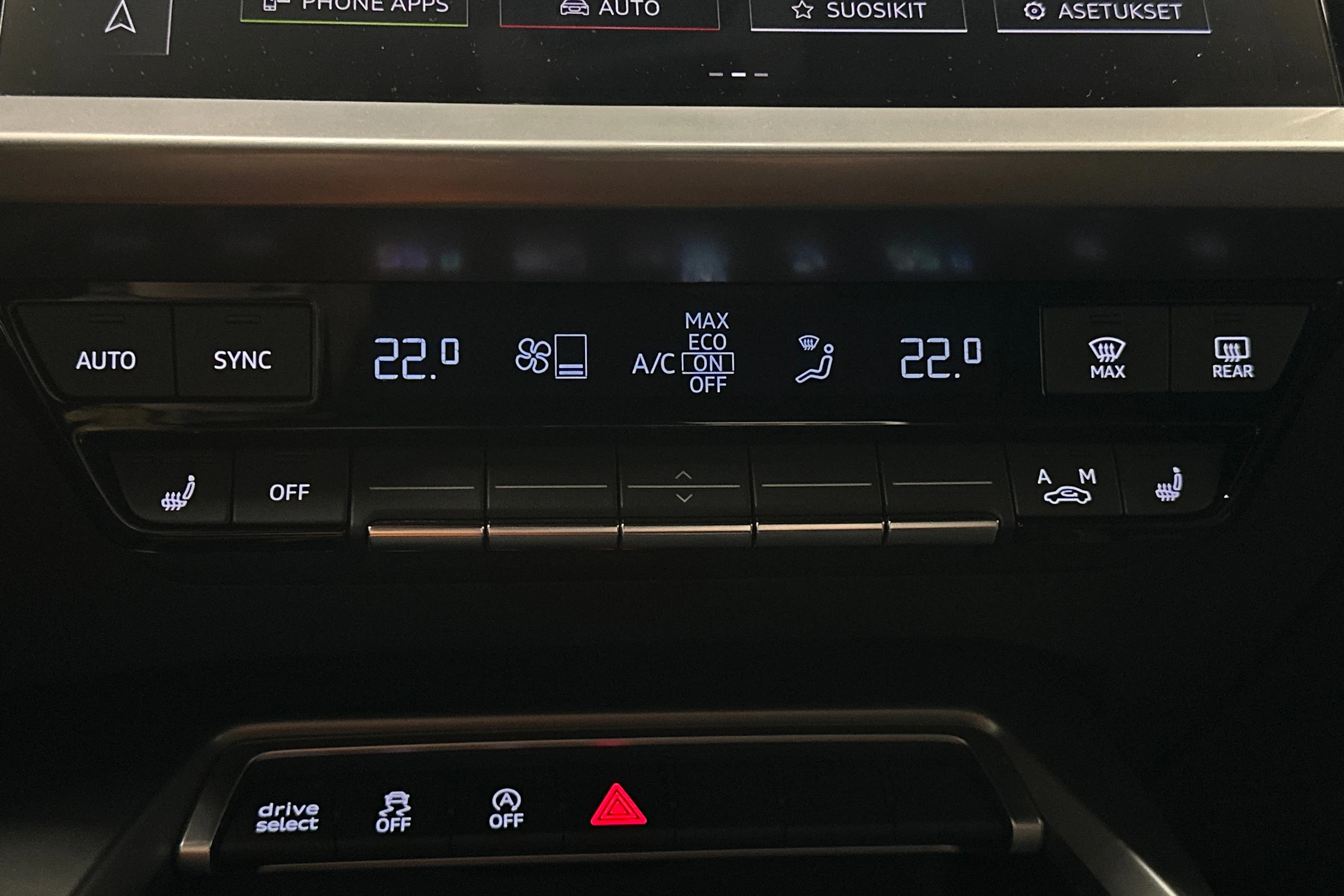 musta Audi A3 2023 kuva 28.