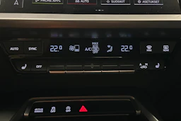 musta Audi A3 2023 kuva 28.