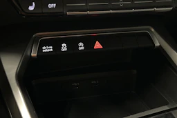 musta Audi A3 2023 kuva 29.