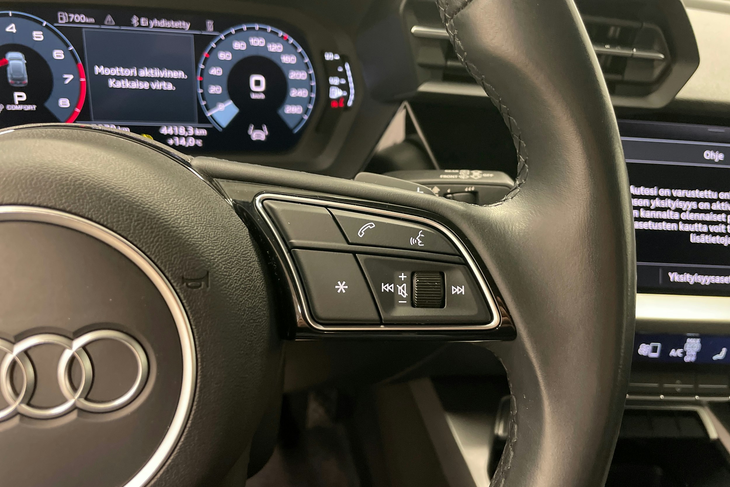 valkoinen Audi A3 2023 kuva 12.