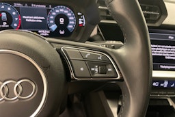 valkoinen Audi A3 2023 kuva 12.