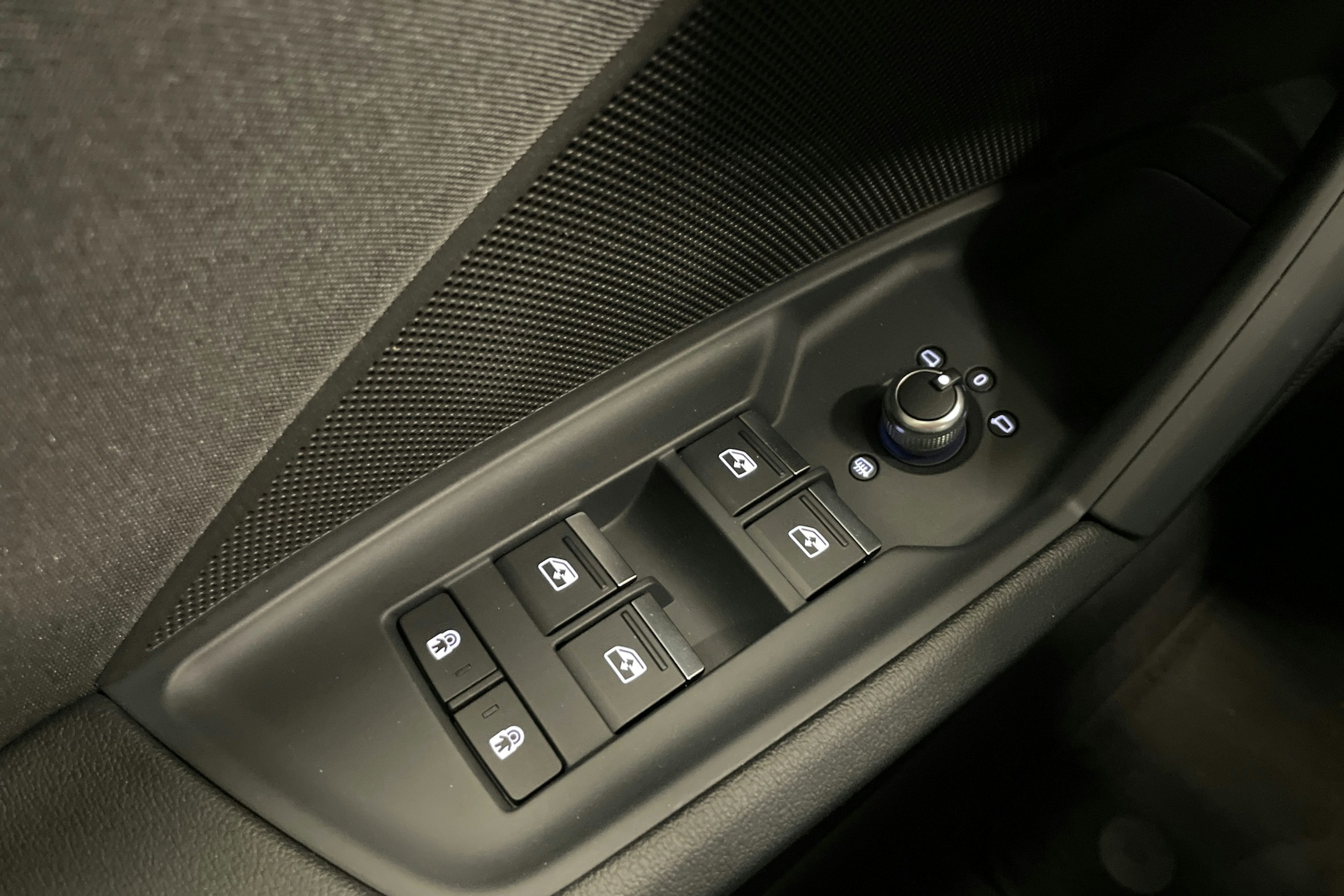 valkoinen Audi A3 2023 kuva 15.