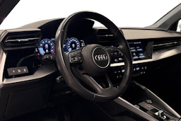 valkoinen Audi A3 2023 kuva 3.