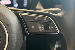 harmaa Audi A3 2023 kuva 19.