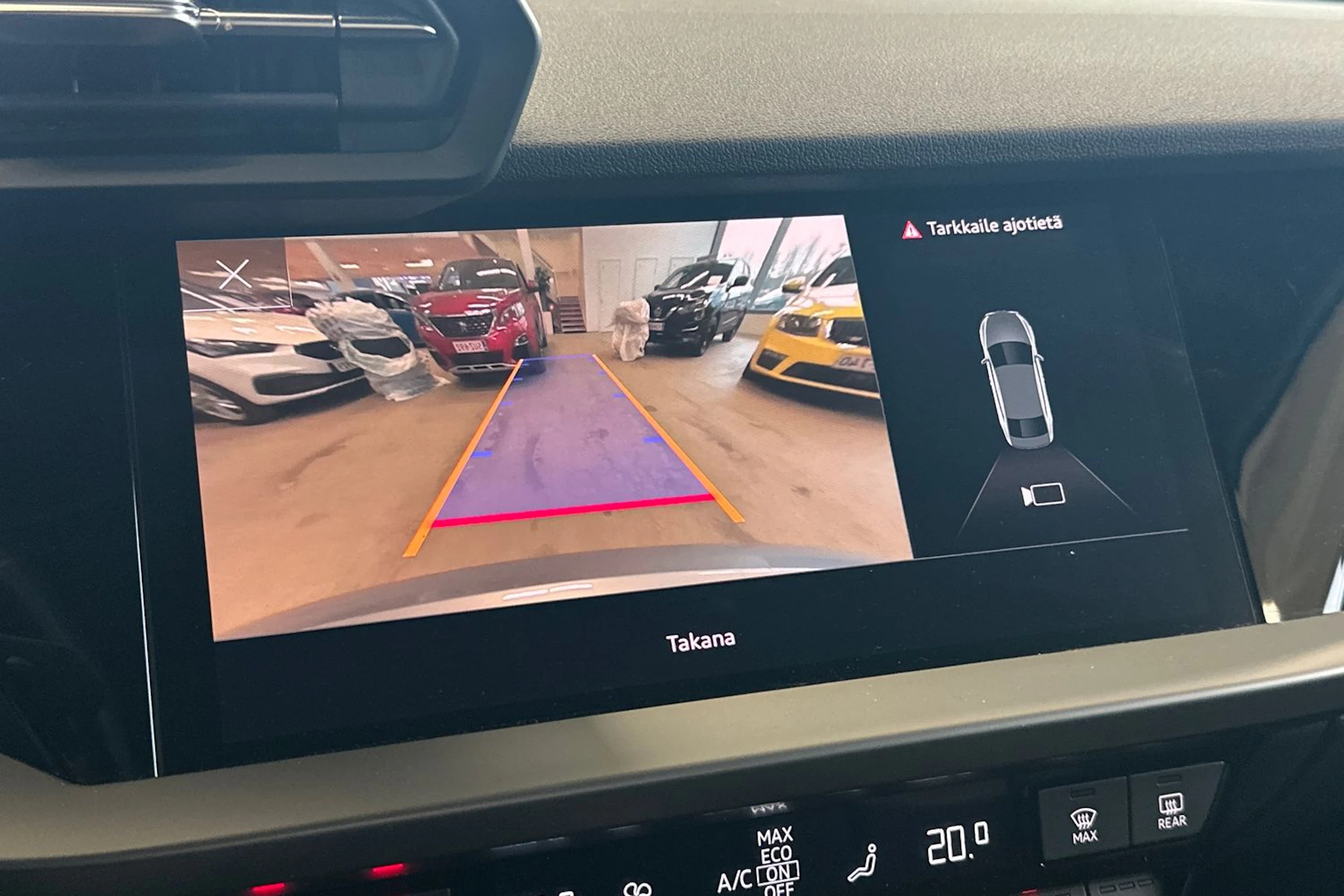 harmaa Audi A3 2023 kuva 25.