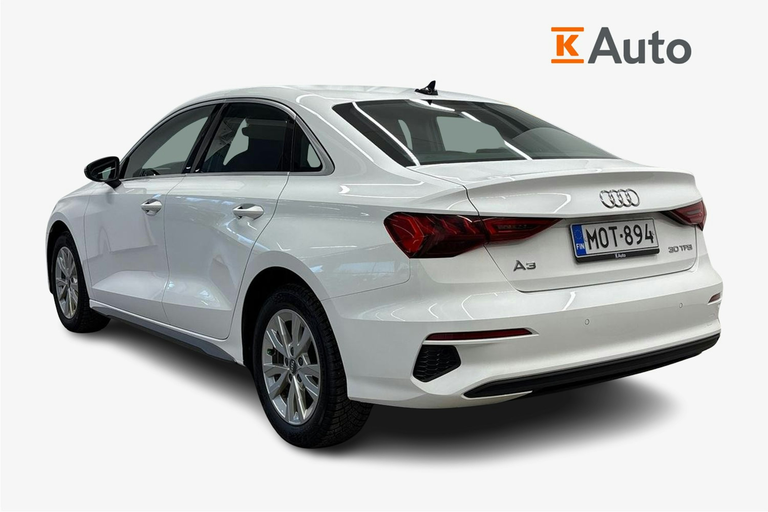 valkoinen Audi A3 2023 kuva 2.