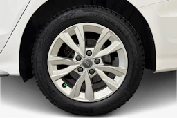 valkoinen Audi A3 2023 kuva 9.