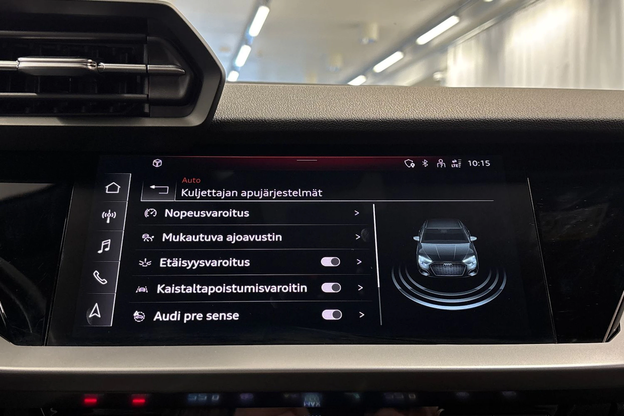 valkoinen Audi A3 2023 kuva 18.