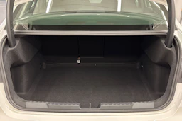 valkoinen Audi A3 2023 kuva 20.