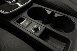 valkoinen Audi A3 2023 kuva 11.