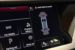 valkoinen Audi A3 2023 kuva 17.