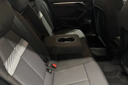 valkoinen Audi A3 2023 kuva 23.